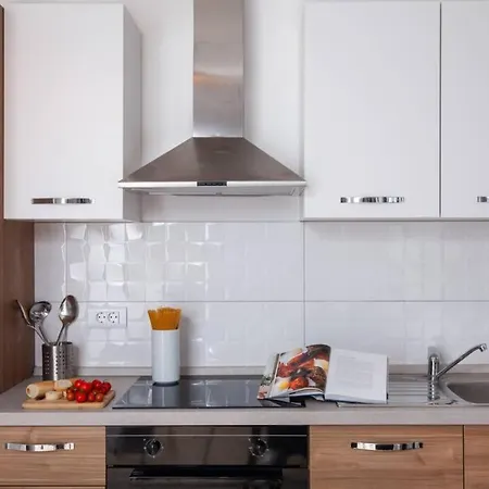 Appartement Modern With Balcony & Private Parking 5 Min From Amphitheater *
